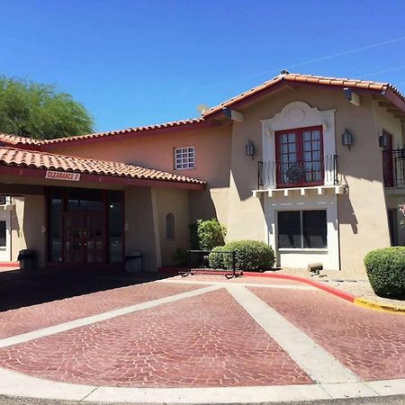 Days Inn By Wyndham Tucson City Center Exteriér fotografie