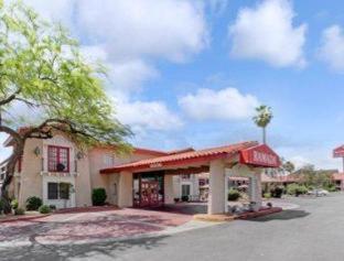 Days Inn By Wyndham Tucson City Center Pokoj fotografie