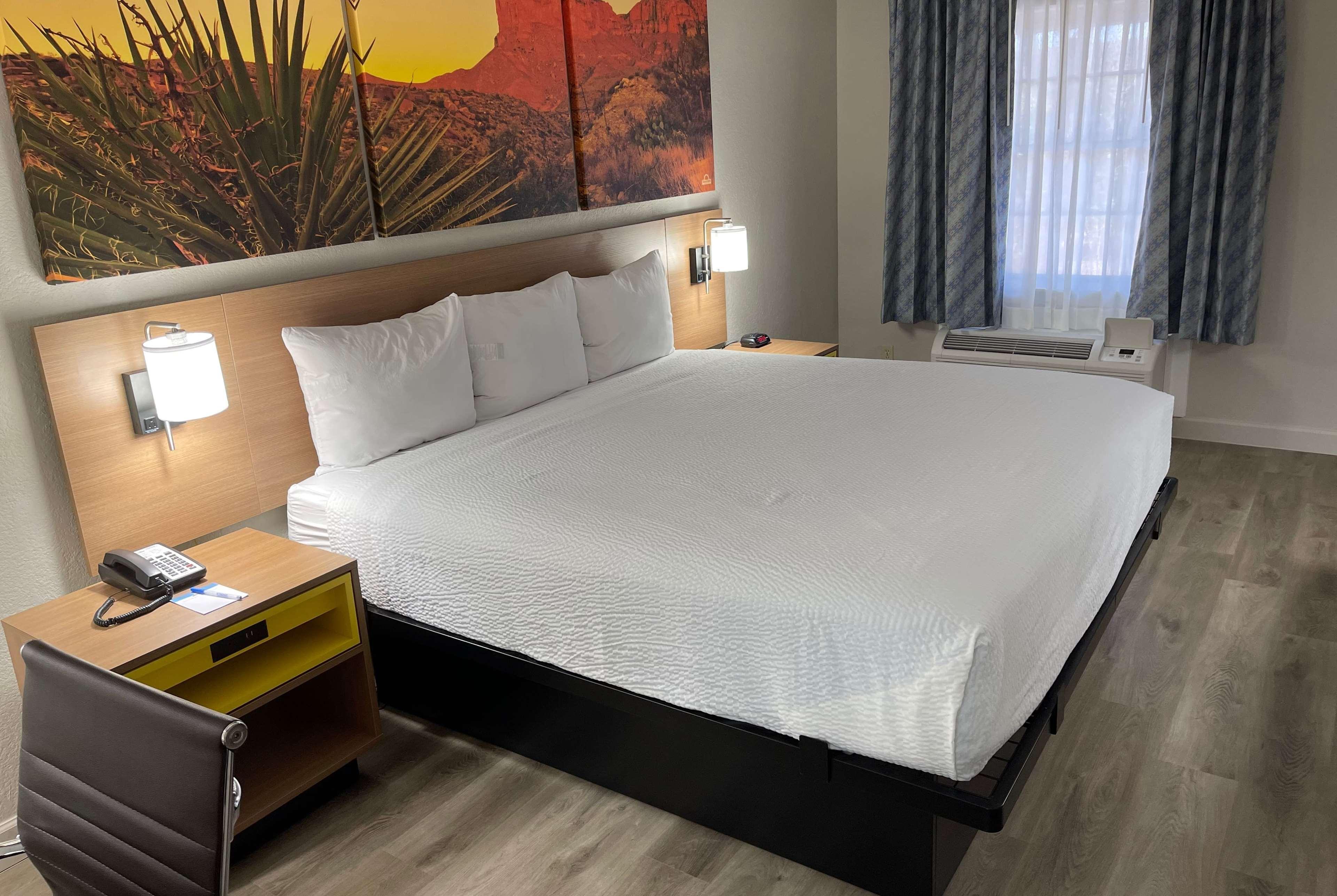 Days Inn By Wyndham Tucson City Center Exteriér fotografie